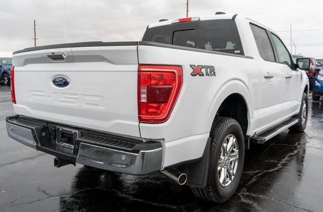 2023 Ford F-150 XLT photo 2