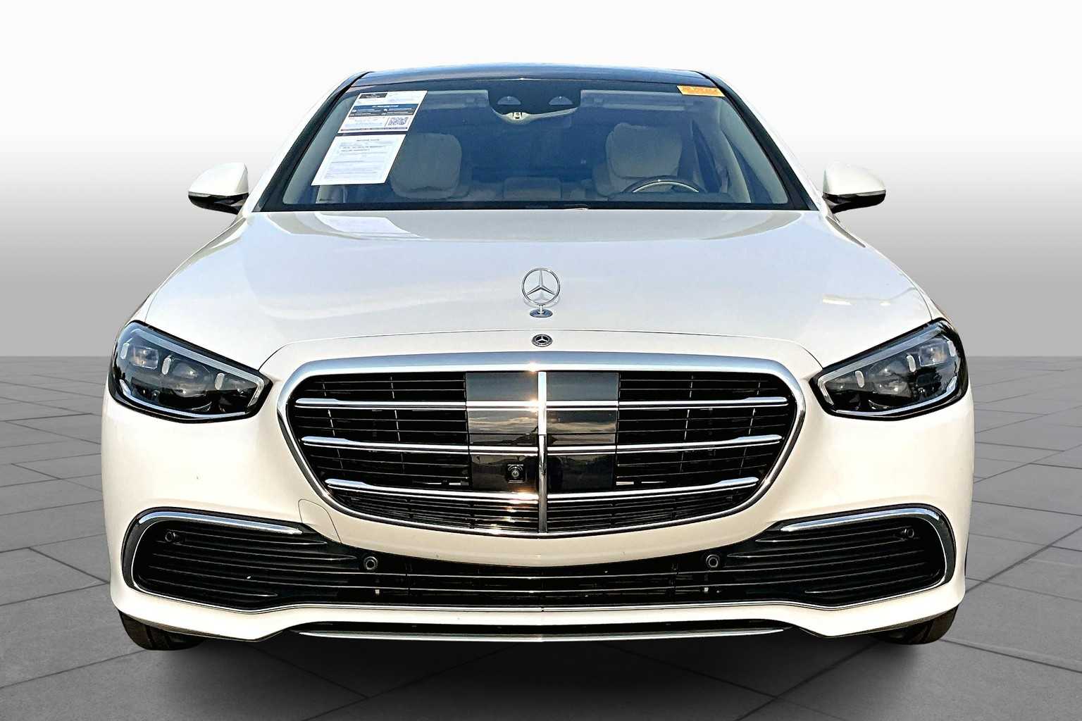 Image 2 of Certified Pre-Owned 2022 Mercedes-Benz S 500 AWD 4MATIC