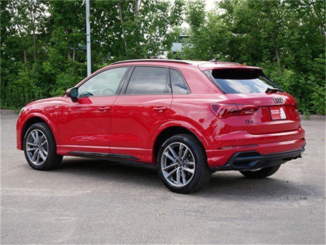 2022 Audi Q3 S line Premium Plus photo 5