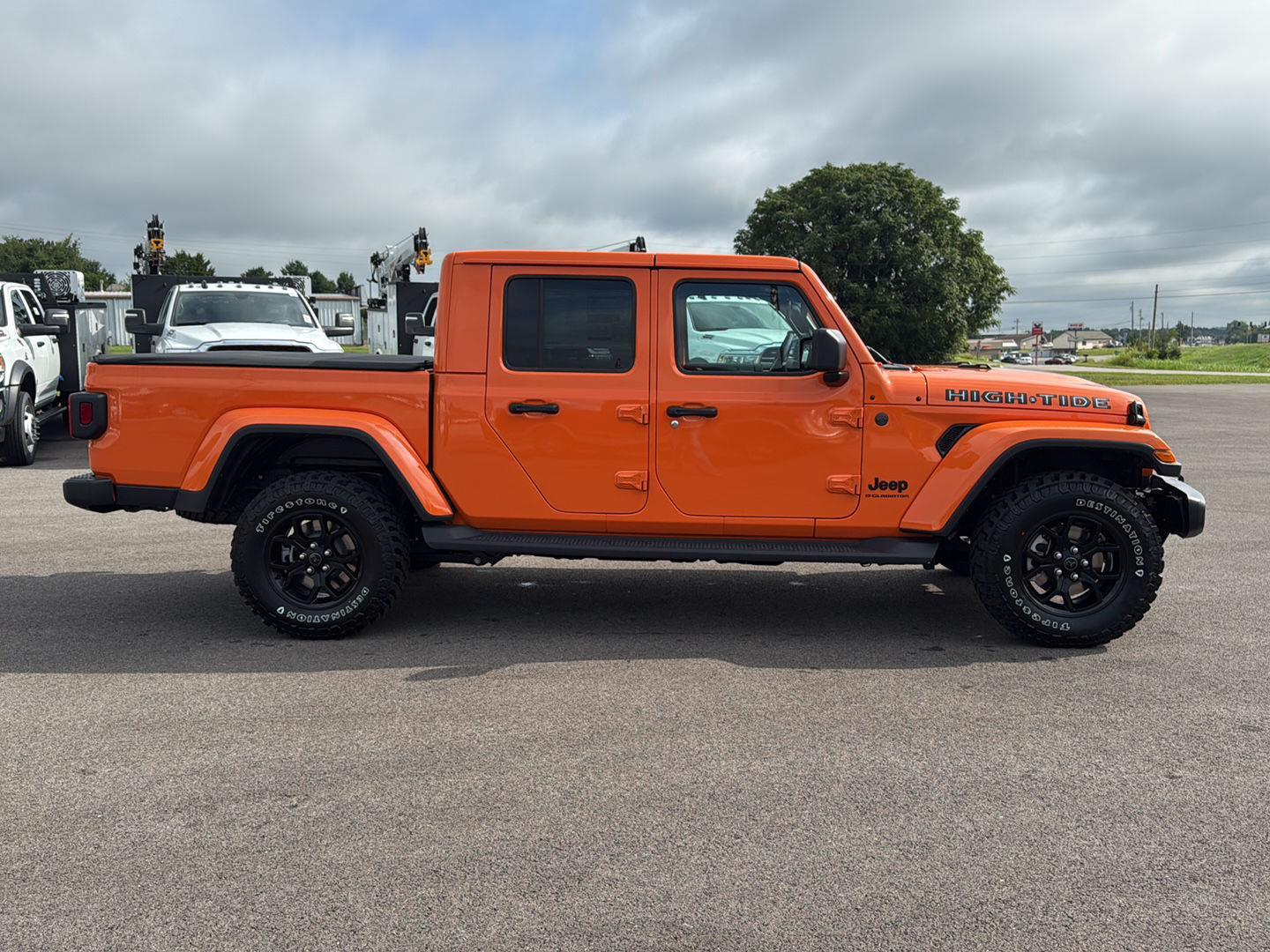 2025 Jeep Gladiator Sport photo 4