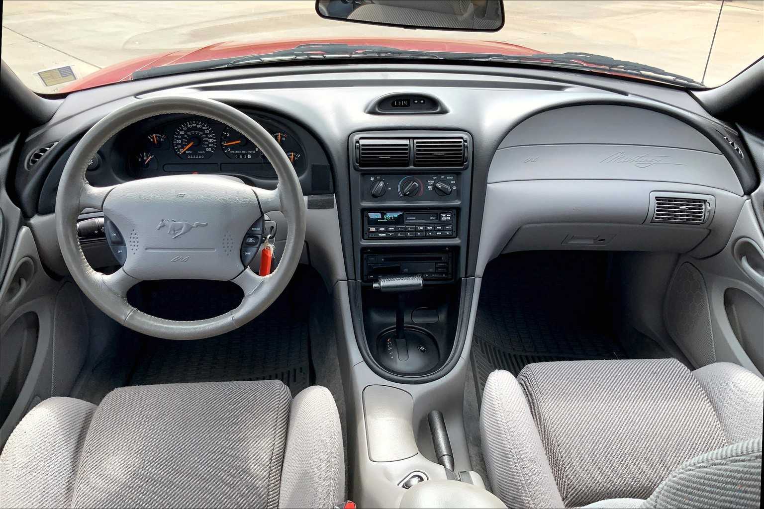 1996 Ford Mustang GT photo 12