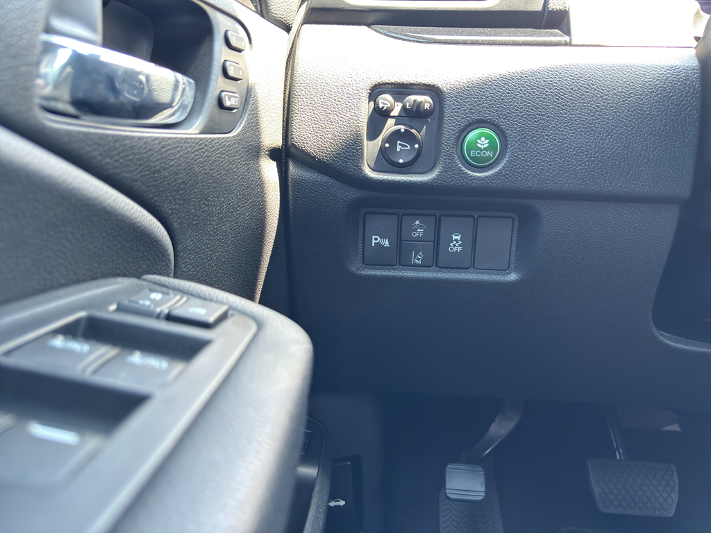 2021 Honda Passport Touring photo 18