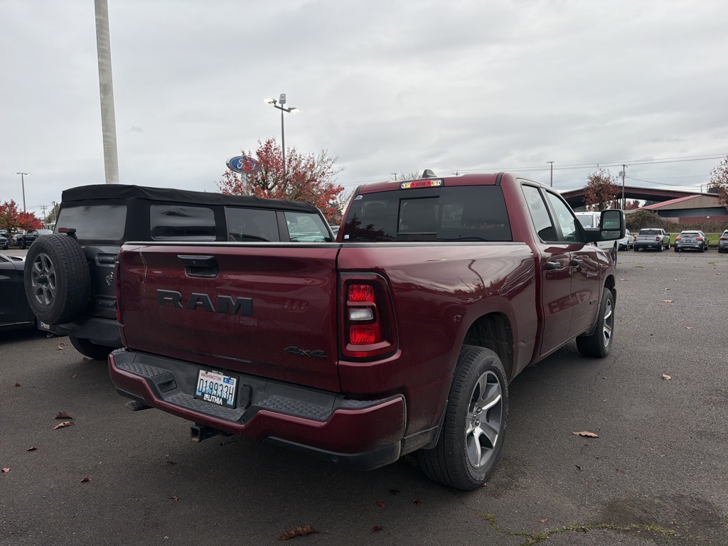2025 Ram 1500 Tradesman photo 3