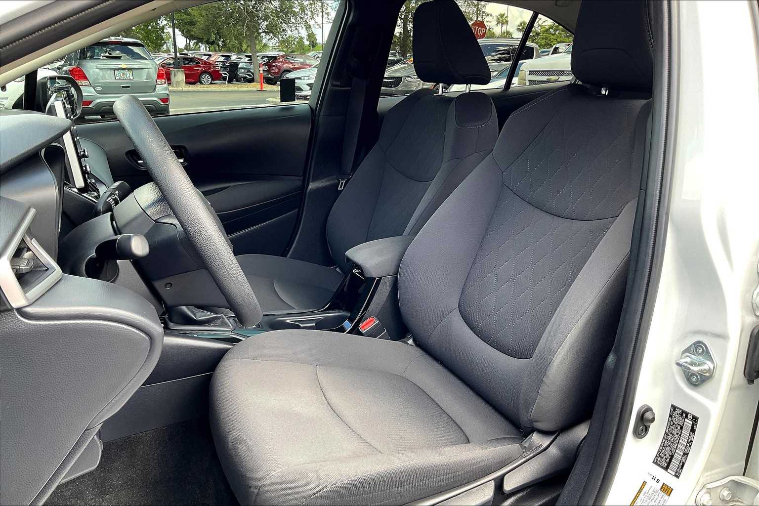 2021 Toyota Corolla Hybrid LE photo 23