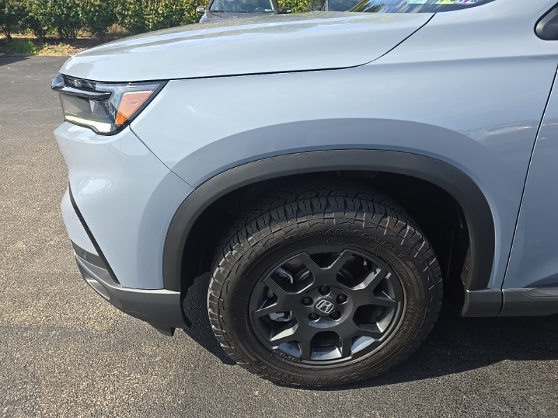 2024 Honda Pilot TrailSport Sport photo 7