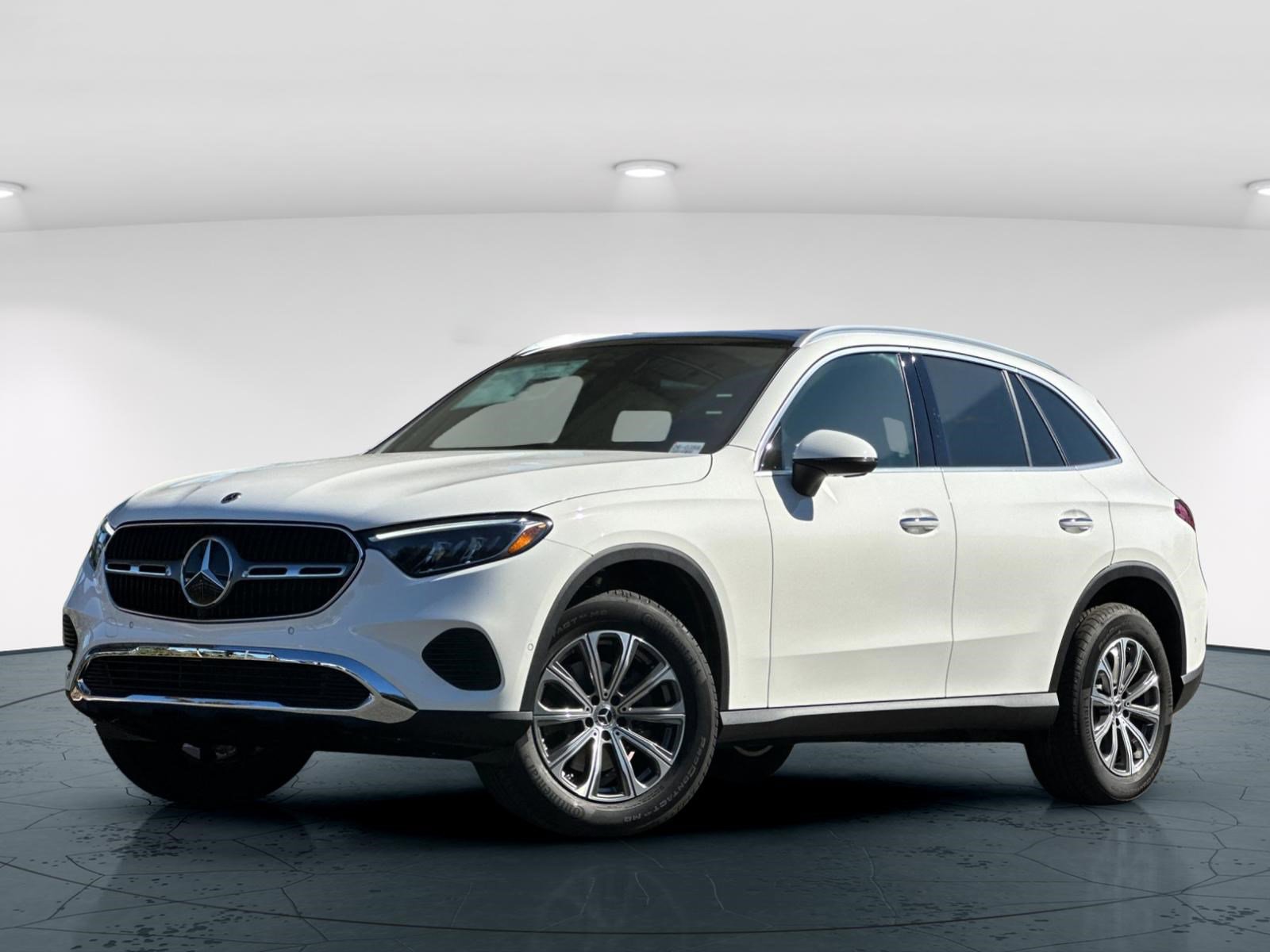 2026 Mercedes Benz GLC 300 4MATIC photo 3