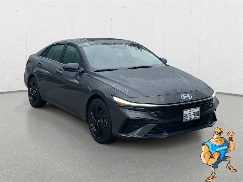 2026 Hyundai Elantra SEL Sport photo 3