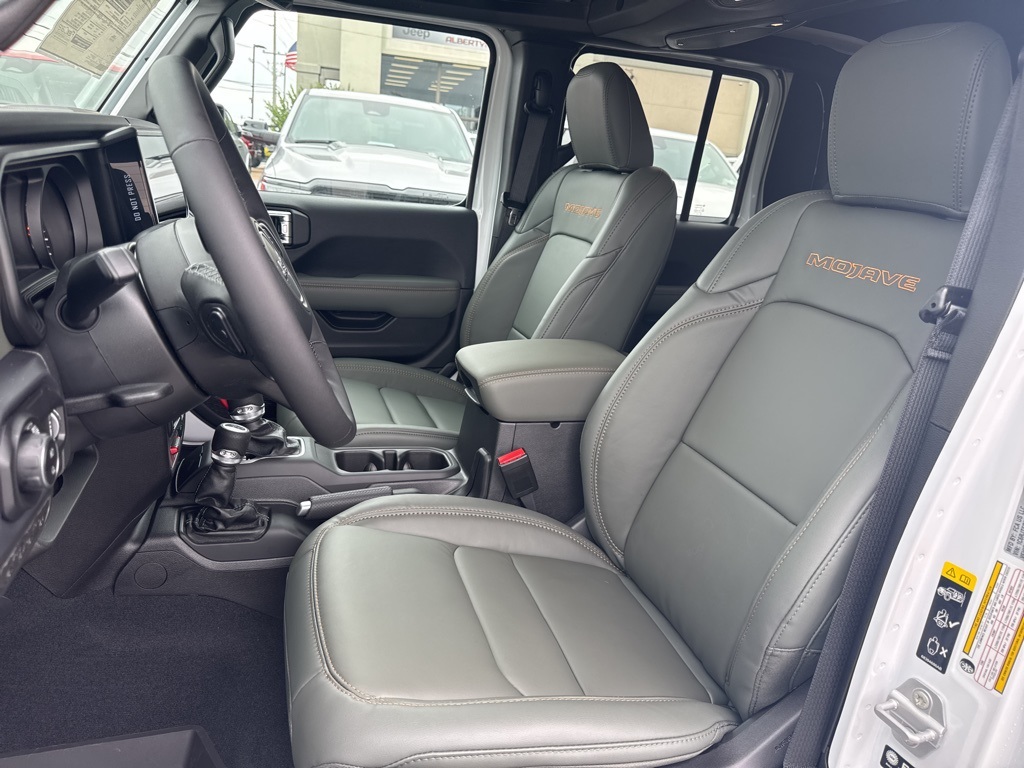 2025 Jeep Gladiator Mojave photo 32