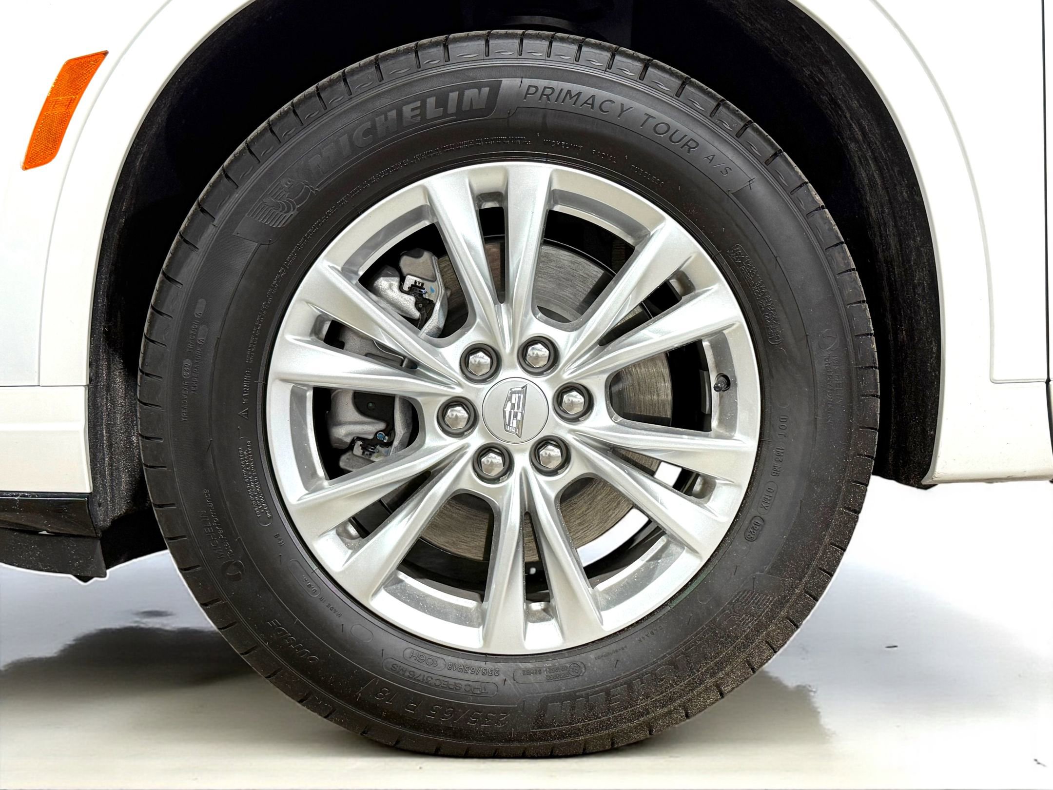 2025 Cadillac XT6 Luxury photo 10