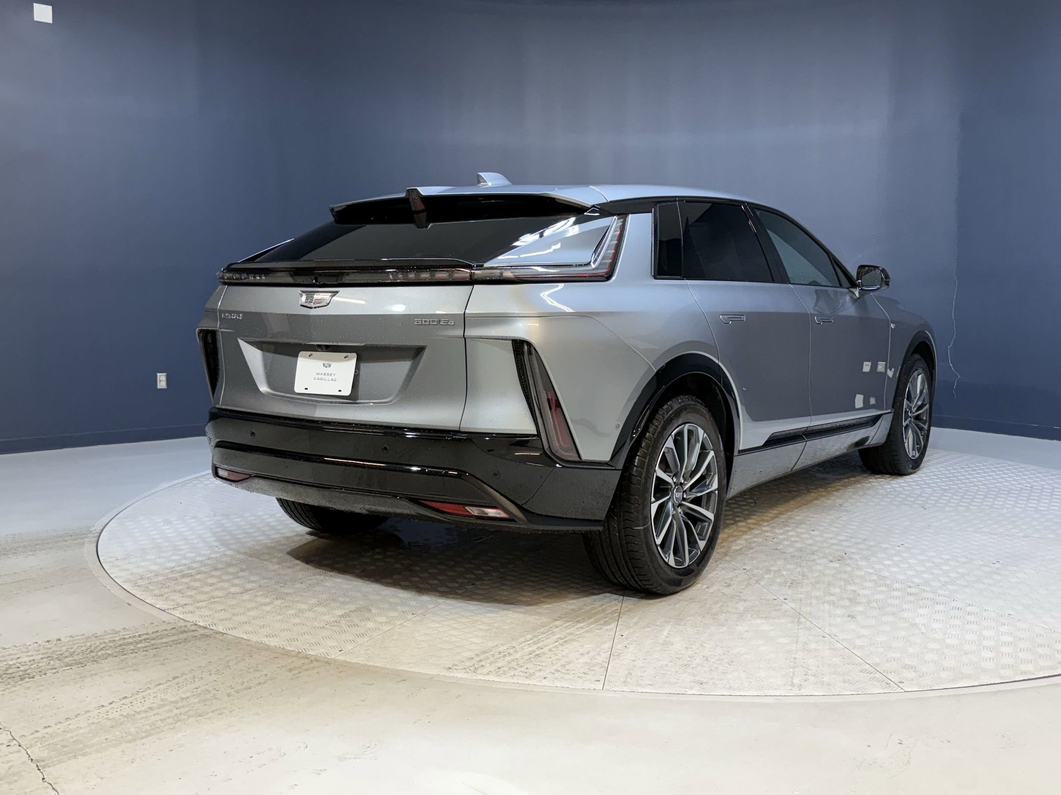 2025 Cadillac Lyriq Sport photo 9