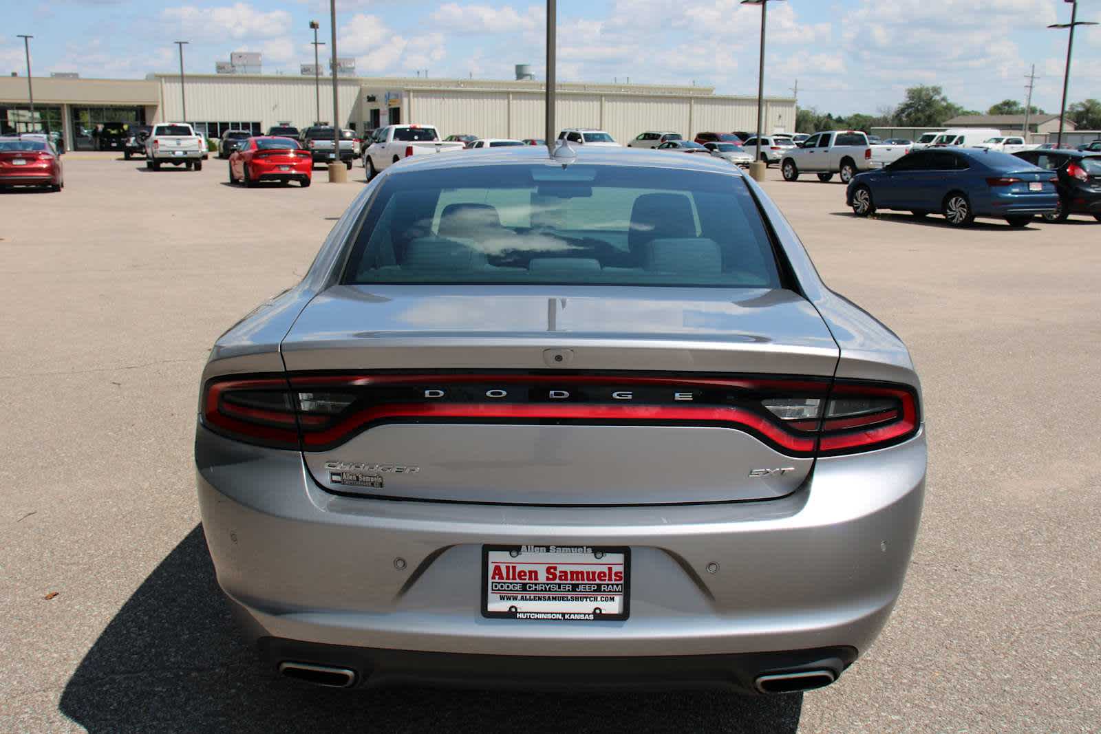 2018 Dodge Charger SXT Plus photo 6