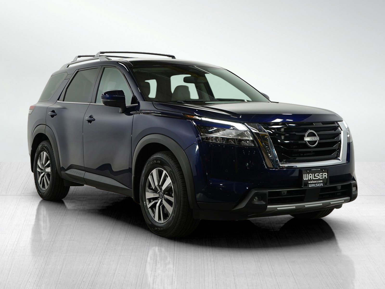 2022 Nissan Pathfinder SL photo 6