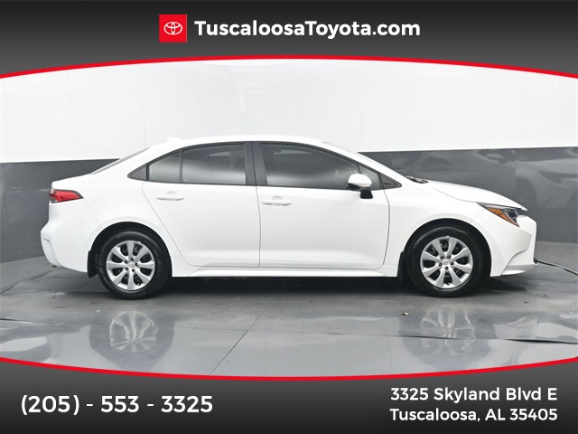 2025 Toyota Corolla LE's photo