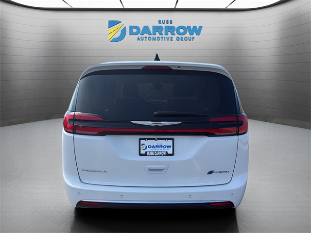 2024 Chrysler Pacifica Hybrid photo 2