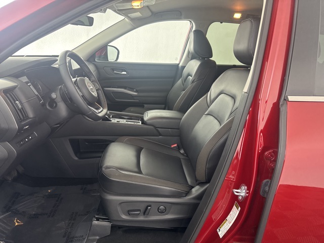 2024 Nissan Pathfinder SL photo 20