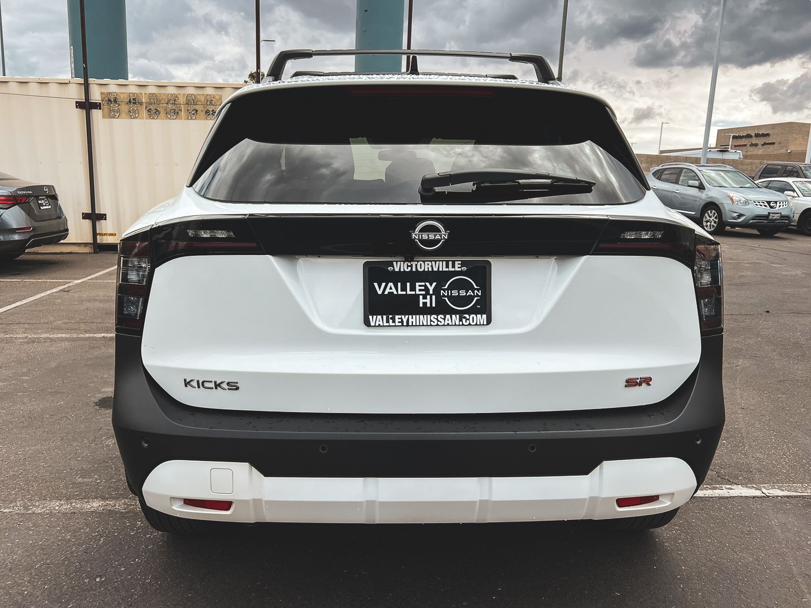 2026 Nissan Kicks SR photo 4