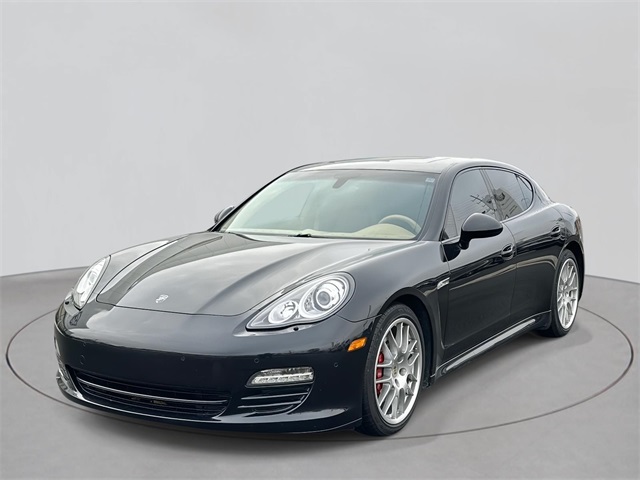 2013 Porsche Panamera Platinum Edition's photo