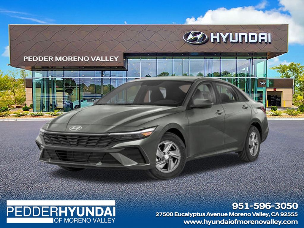 2026 Hyundai Elantra SE's photo
