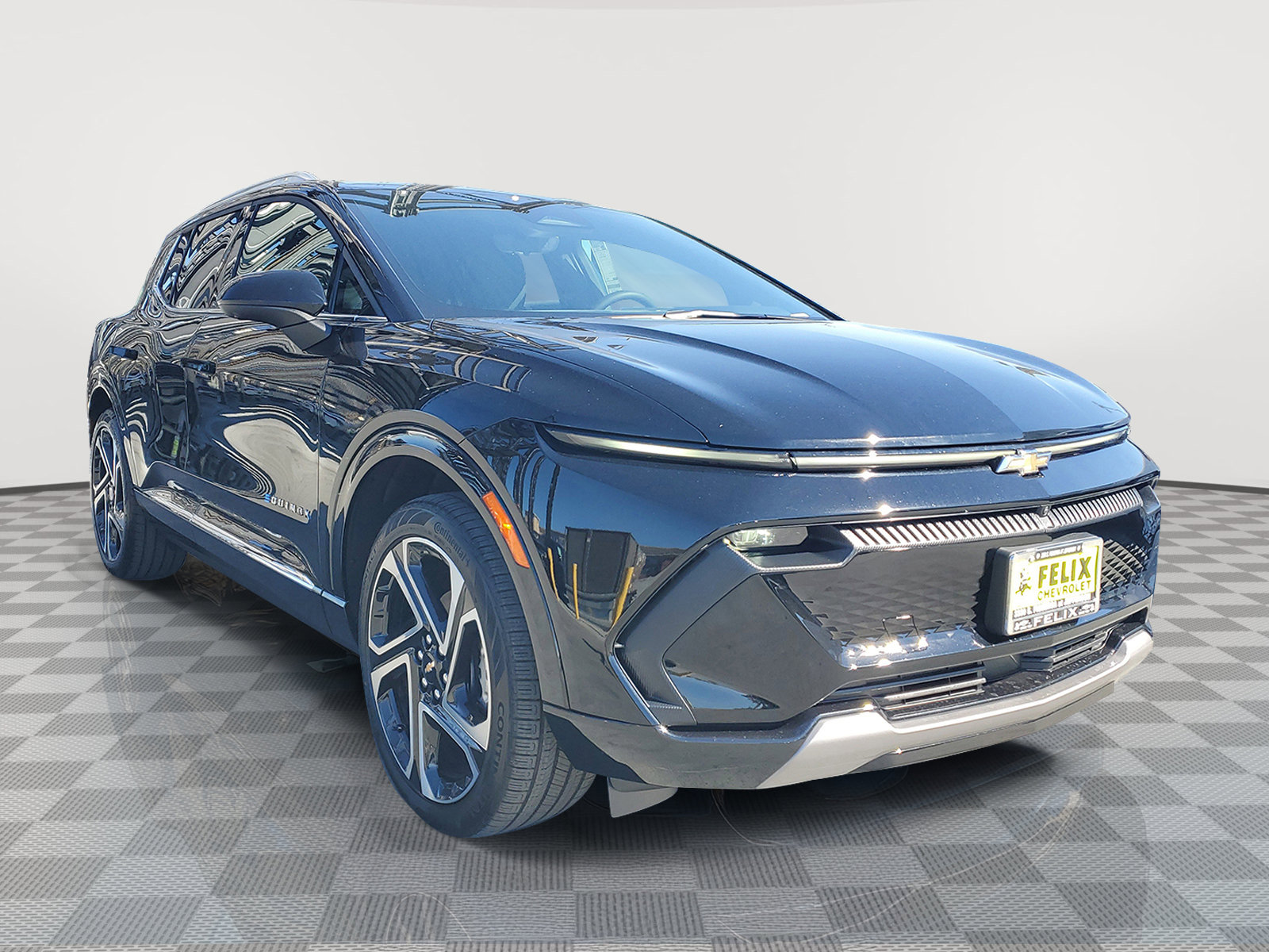 2026 Chevrolet Equinox EV 1LT photo 2