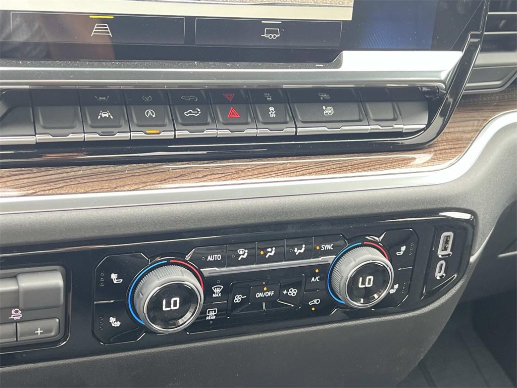 2026 Chevrolet Silverado 1500 RST photo 17