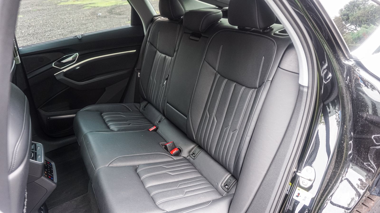 2022 Audi e-tron Sportback S line Prestige photo 14
