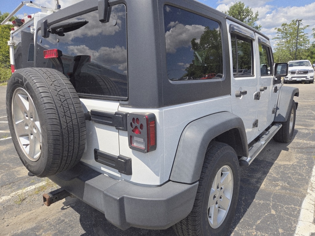 2014 Jeep Wrangler Unlimited Sport photo 8