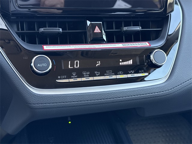 2026 Toyota Corolla Cross LE photo 22