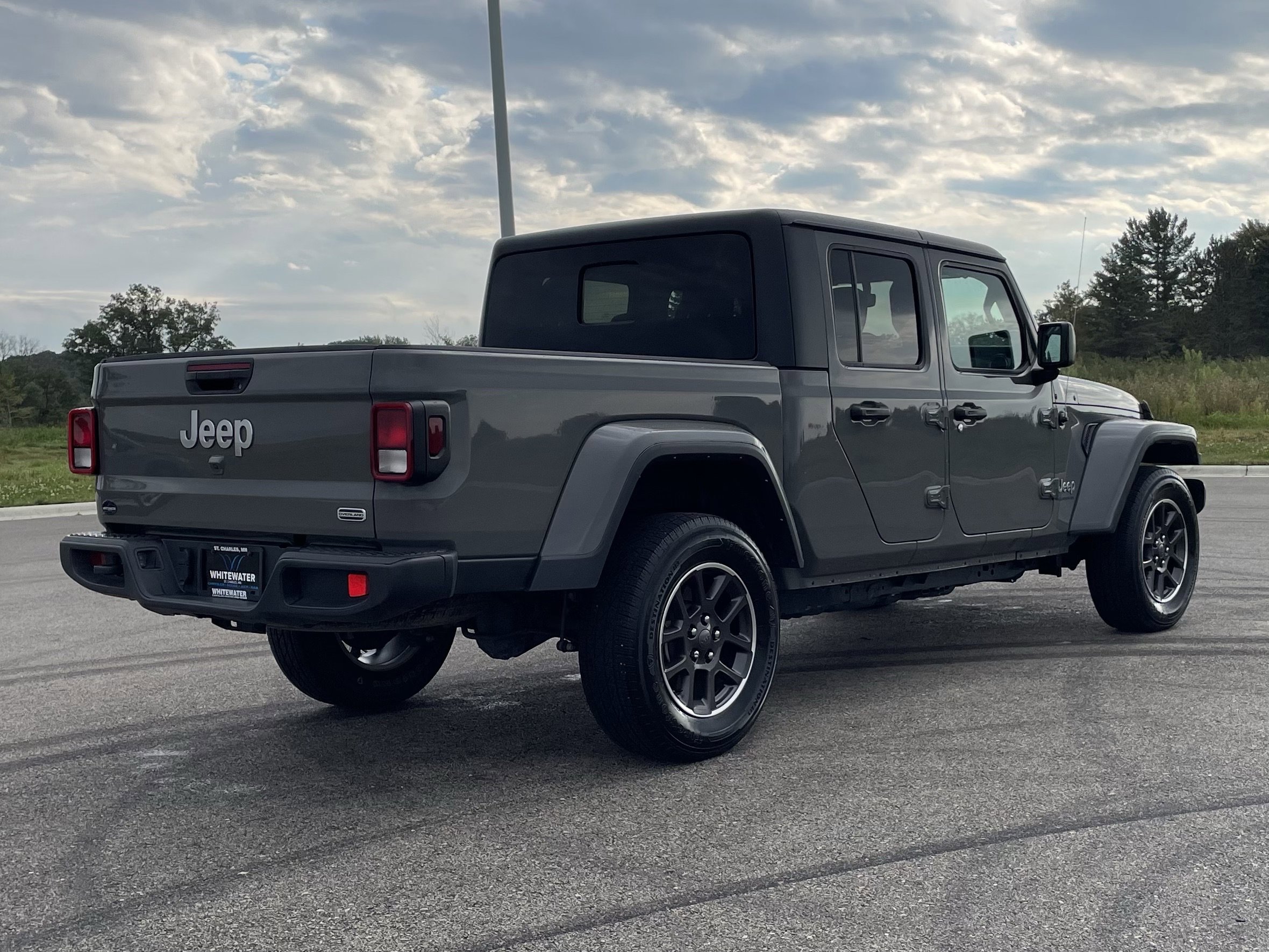 2023 Jeep Gladiator Overland photo 5