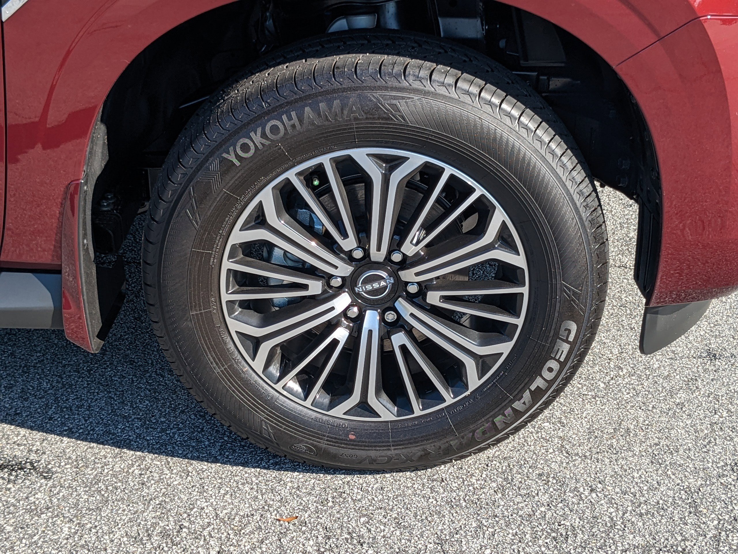 2025 Nissan Armada SL photo 6