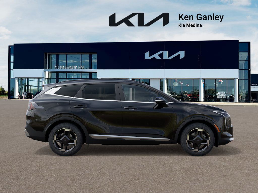 2026 Kia Sportage EX photo 3