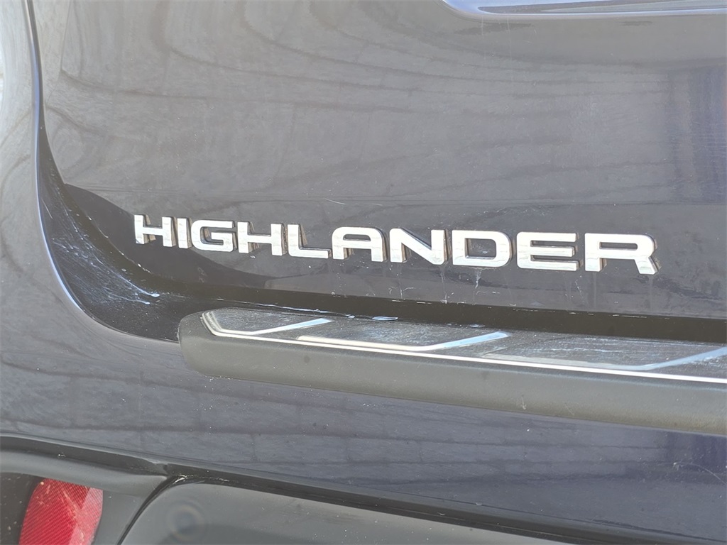 2024 Toyota Highlander Hybrid XLE photo 35