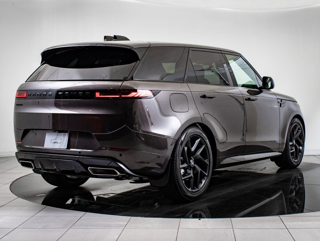 2025 Land Rover Range Rover Sport SE photo 6