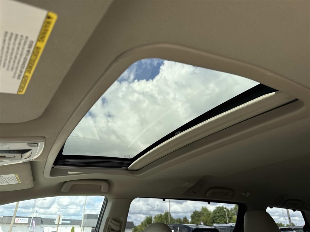 2014 Toyota Sienna XLE photo 4