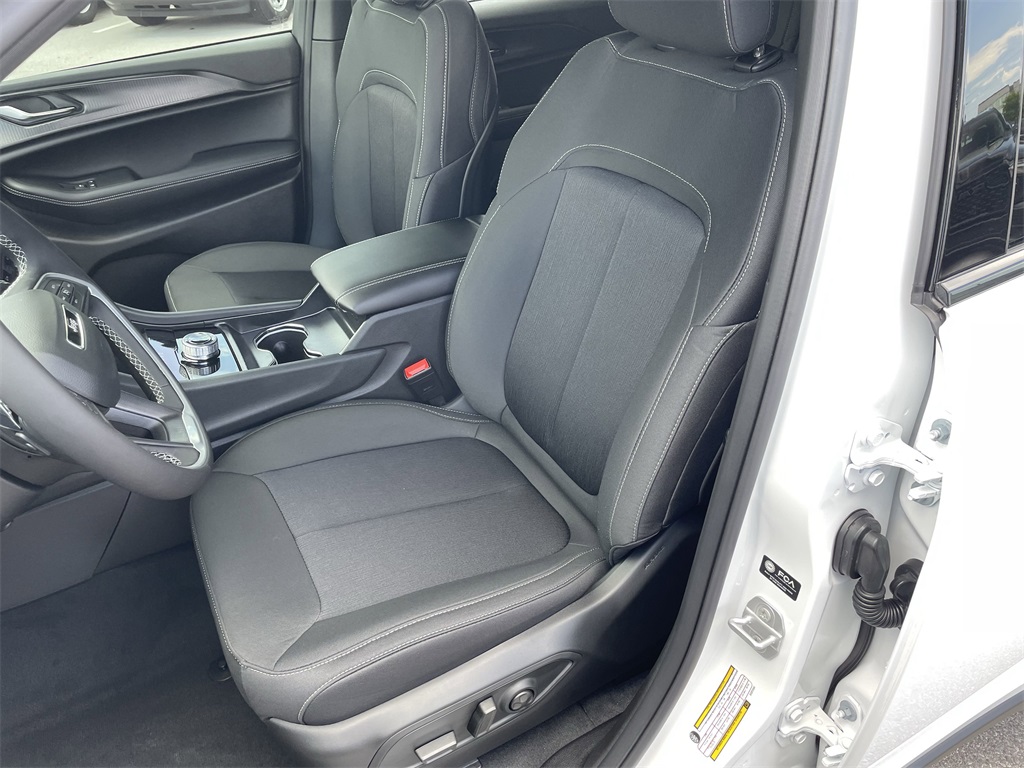 2025 Jeep Grand Cherokee Laredo X photo 7