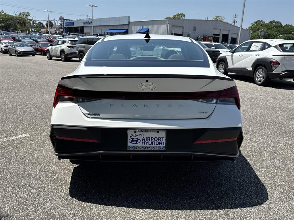 2025 Hyundai Elantra Hybrid SEL Sport photo 4