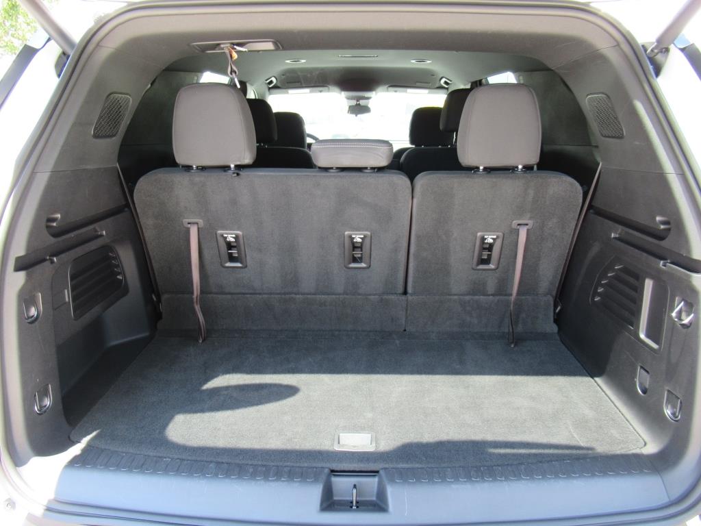 2025 Chevrolet Traverse photo 28