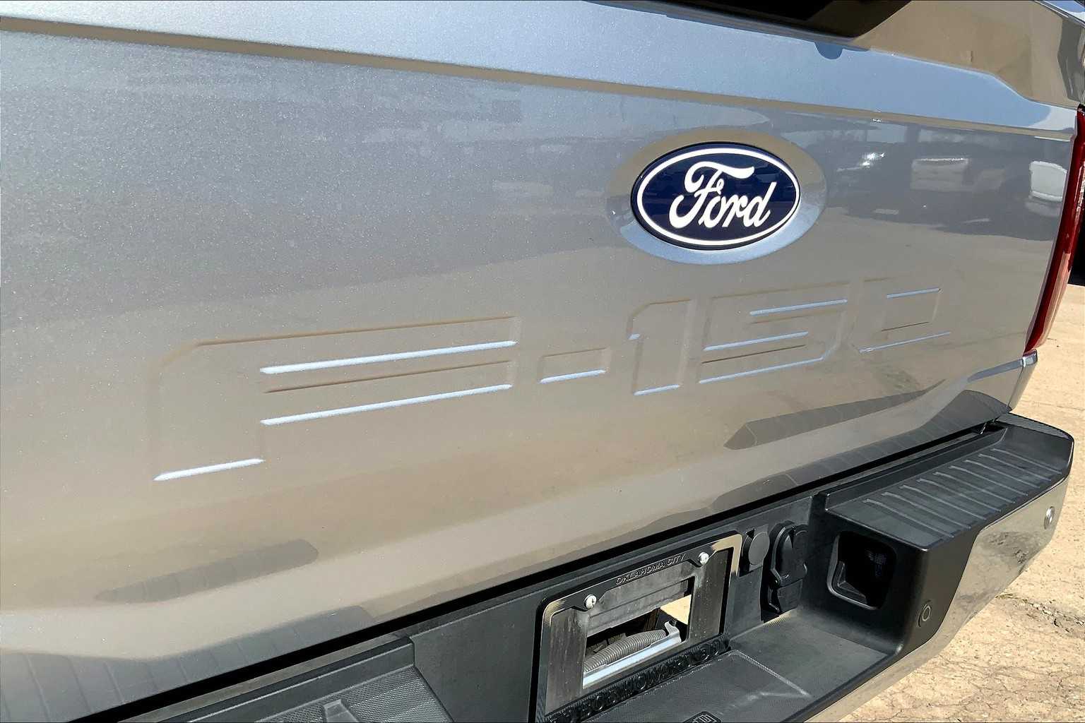 2024 Ford F-150 XLT photo 9