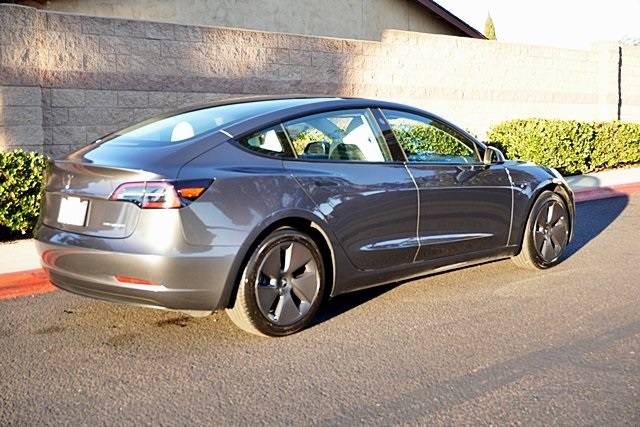 Used 2023  Tesla Long Range image 7
