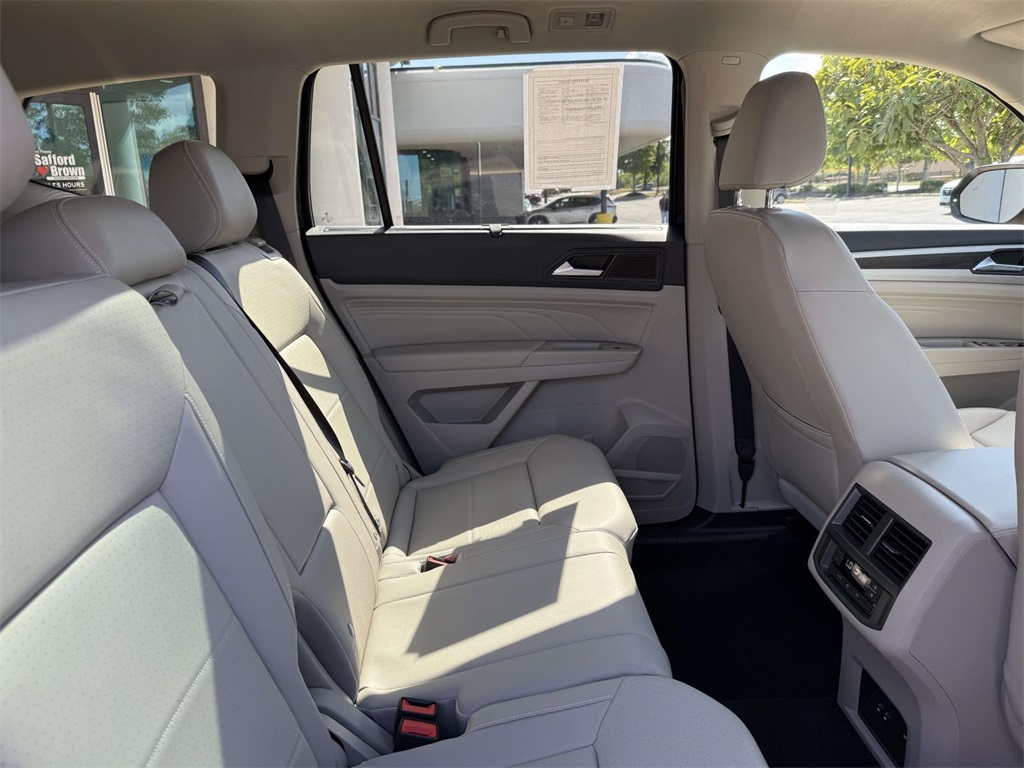 2023 Volkswagen Atlas V6 SE Technology photo 16