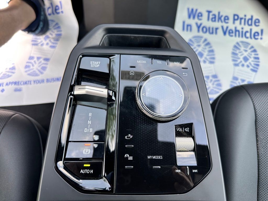 2024 Bmw iX photo 17