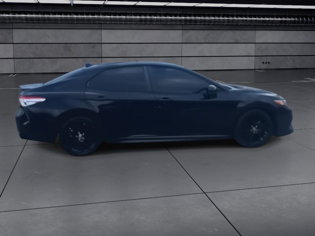 2020 Toyota Camry SE photo 3