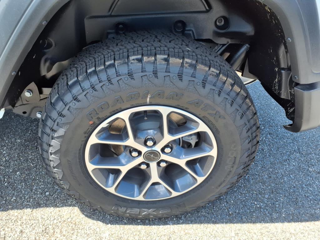 2025 Jeep Wrangler Sport S photo 8