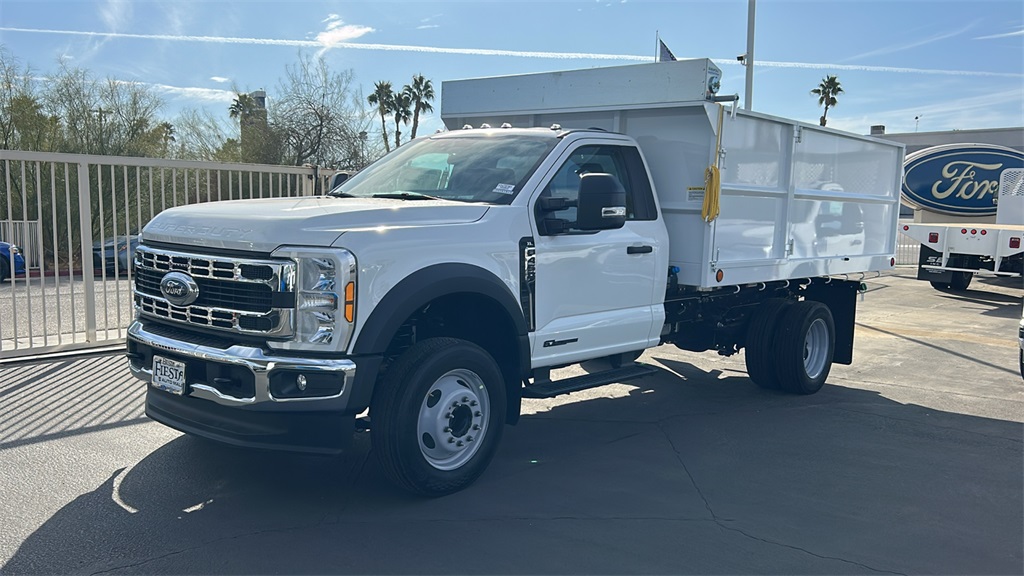 2024 Ford F-450 Super Duty Chassis Cab XL's photo