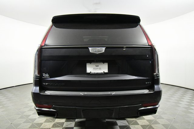 2022 Cadillac Escalade Sport Platinum photo 4