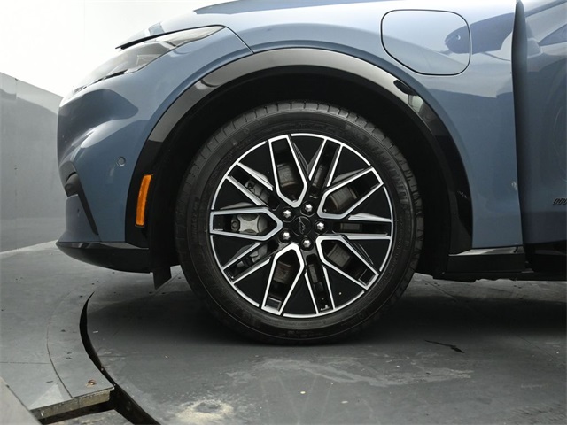 2024 FORD MUSTANG MACH-E - Image 34