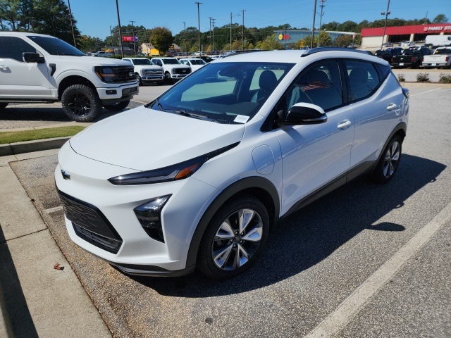 2023 Chevrolet Bolt EUV photo 2