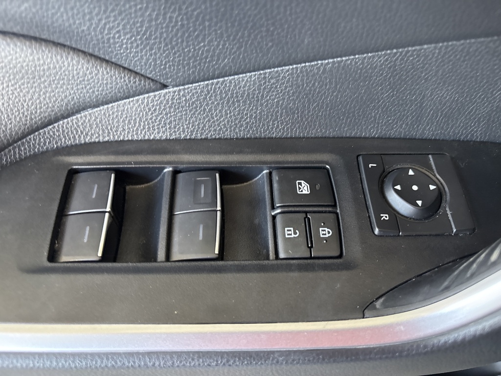 2024 Toyota RAV4 XLE Premium photo 15