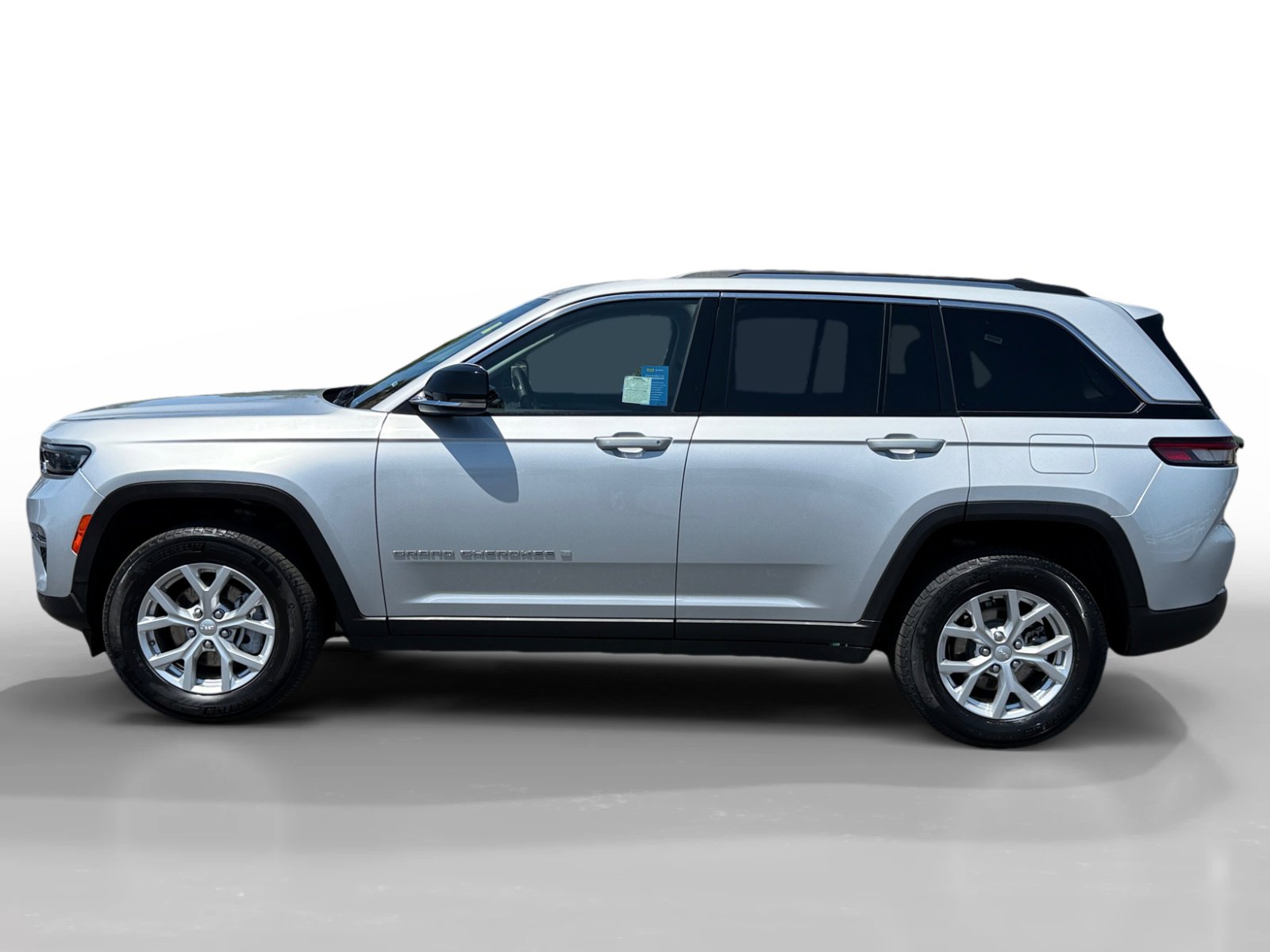 2023 Jeep Grand Cherokee Limited photo 2
