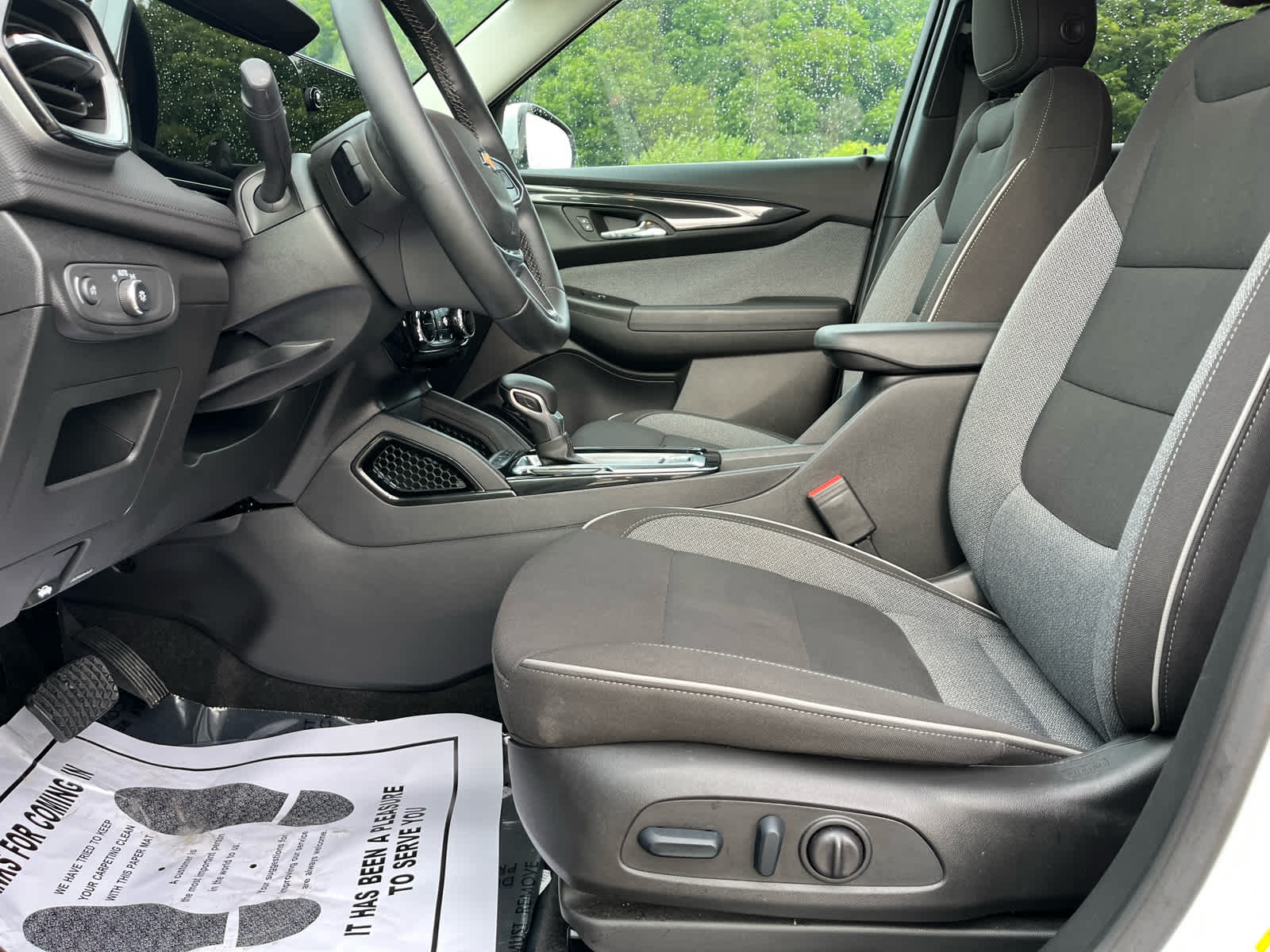 2024 Chevrolet Trailblazer LT photo 19