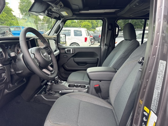 2025 Jeep Wrangler Sport S photo 12